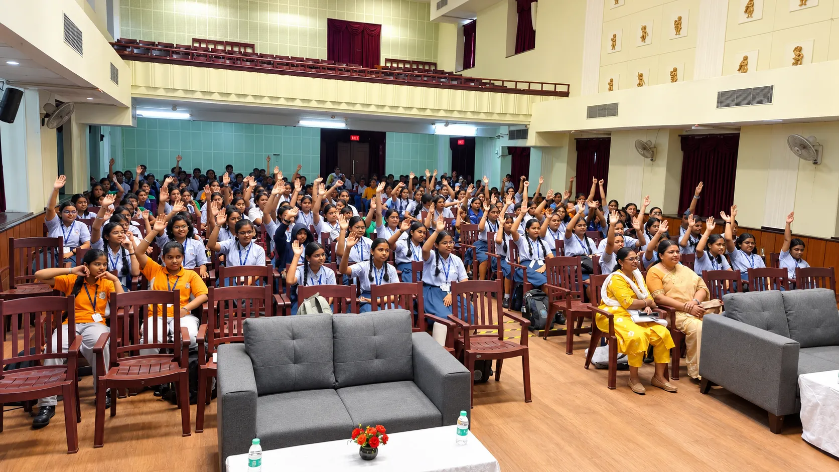 DIKSHA student volunteers with their toolkits on orientation day at a partner school